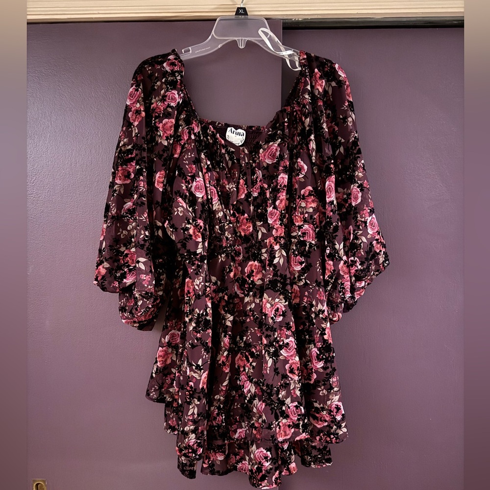 NWT Arula Floral Romper